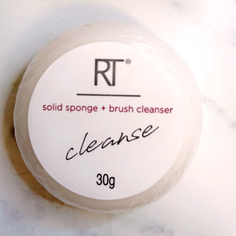 Real Techniques Solid Sponge/Brush Cleanser